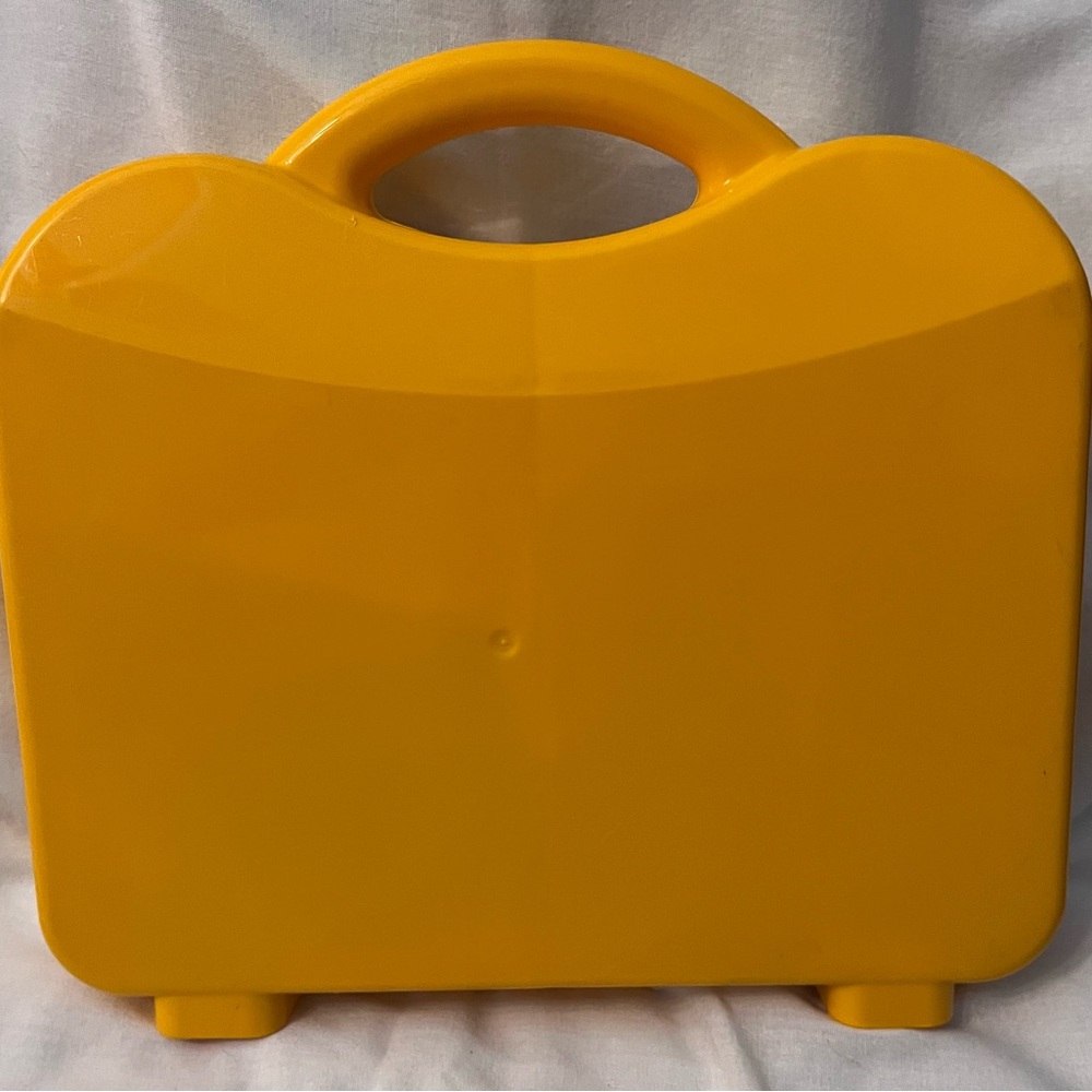 LEGO Bright Yellow Carry Case with 460 Various Sized Colorful Bricks & Bases - Picture 12 of 14